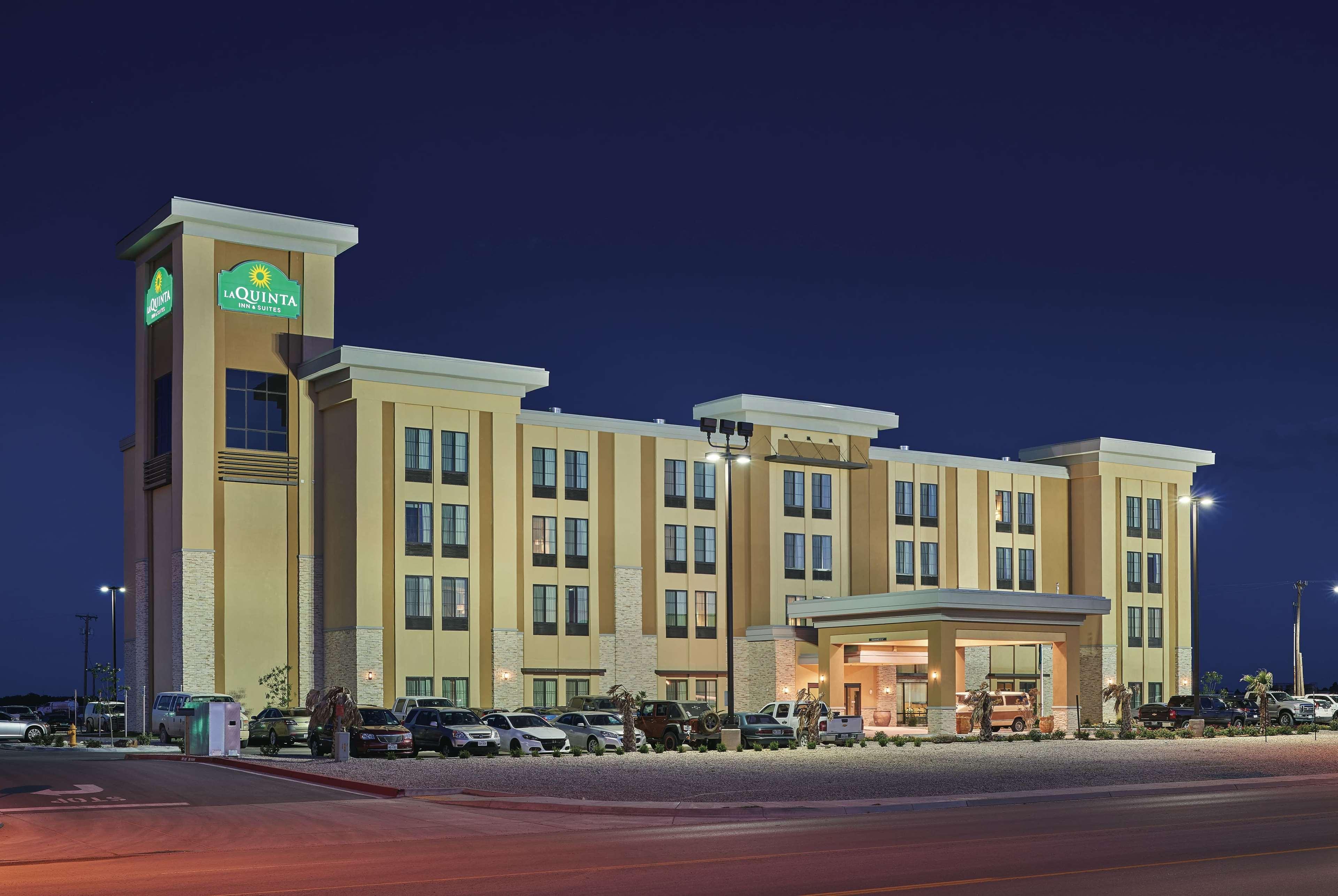 La Quinta By Wyndham Carlsbad Ξενοδοχείο Εξωτερικό φωτογραφία