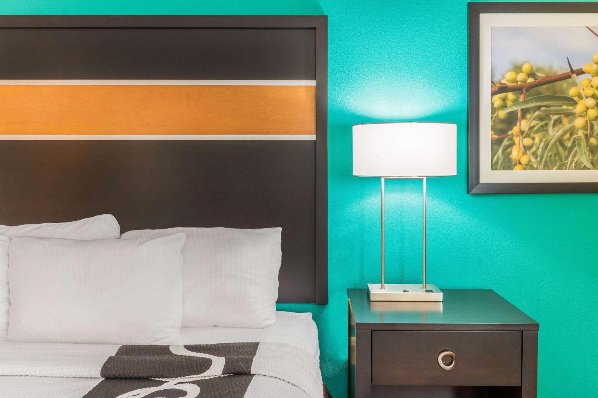 La Quinta By Wyndham Carlsbad Ξενοδοχείο Εξωτερικό φωτογραφία